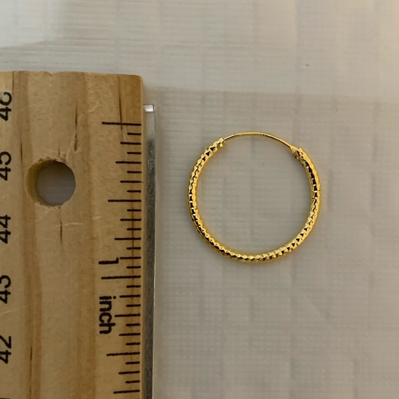 24K Gold Plated Textured Hoops - Picture 4 of 4